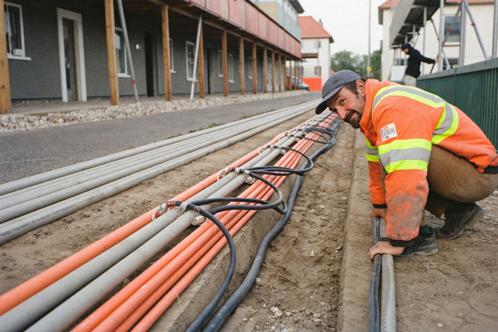 Kabelgraben im neuen Wohngebiet